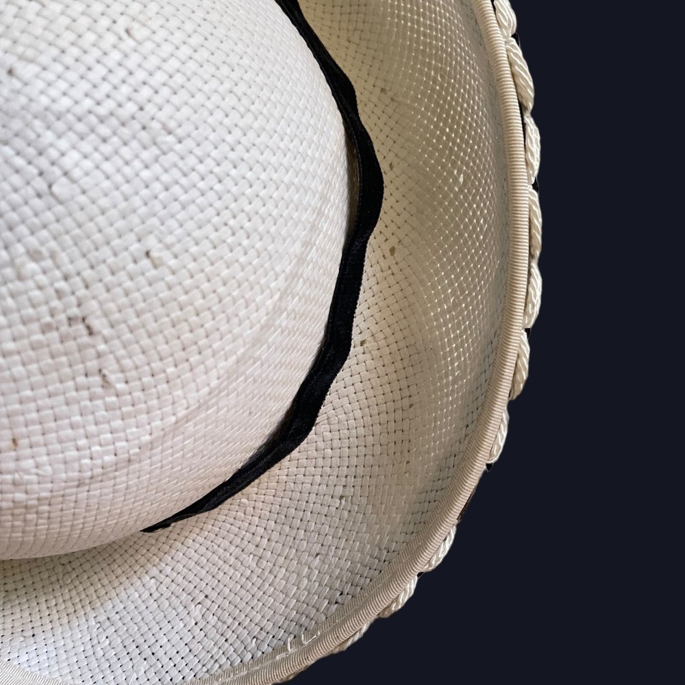 Sweet and Innocent Vintage Eric Javits 1980’s Black & White Derby Pillbox Hat - Picture 11 of 15